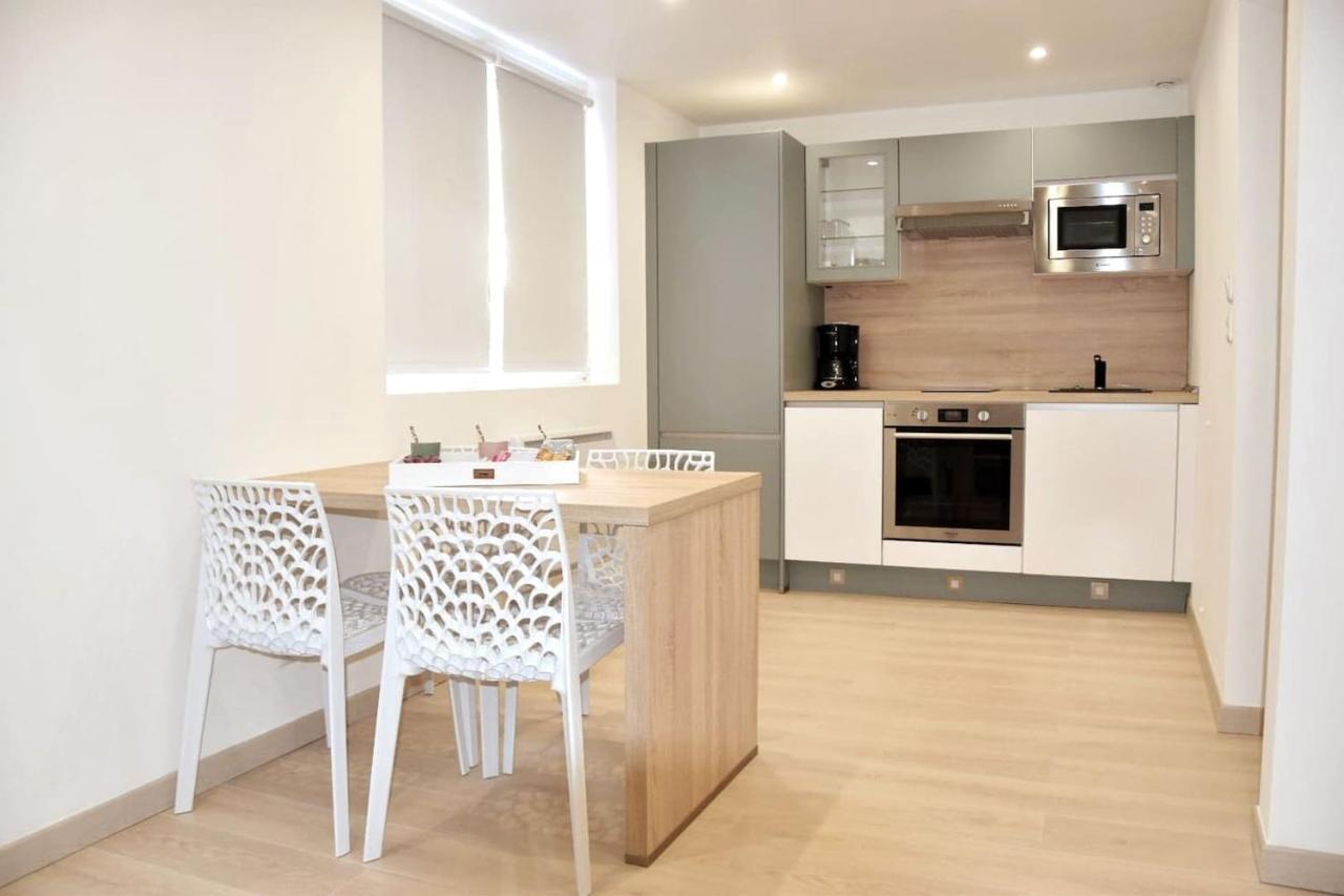 Bel appartement situé quartier Louvre-Bollaert Lens Esterno foto