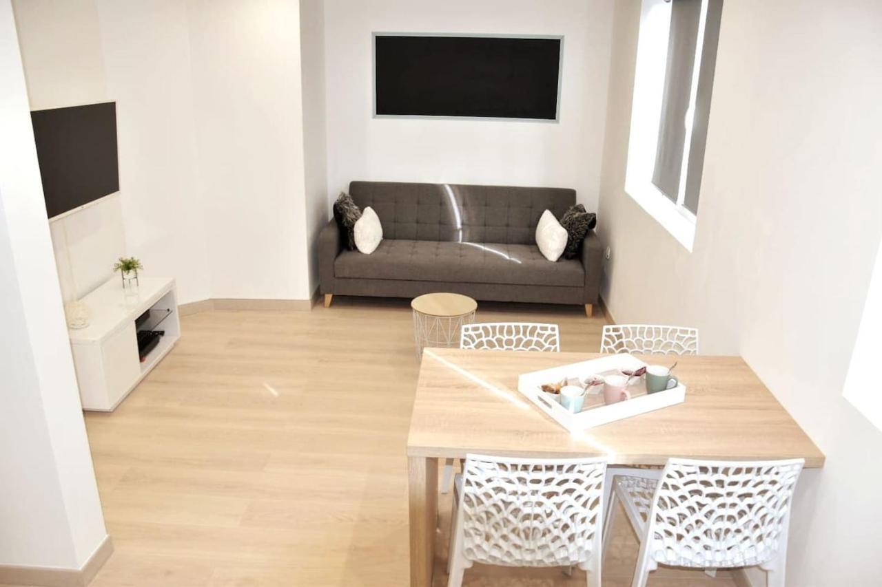 Bel appartement situé quartier Louvre-Bollaert Lens Esterno foto