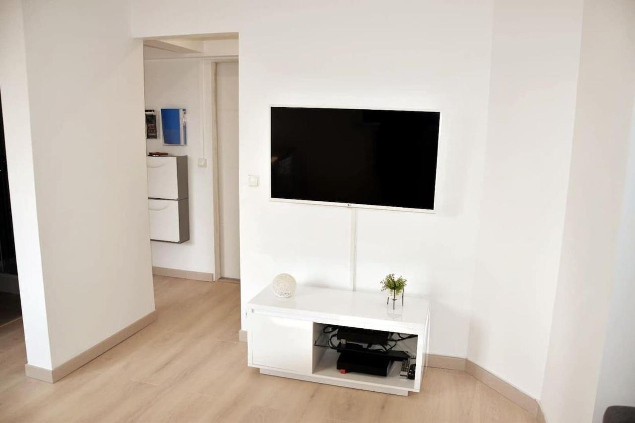 Bel appartement situé quartier Louvre-Bollaert Lens Esterno foto