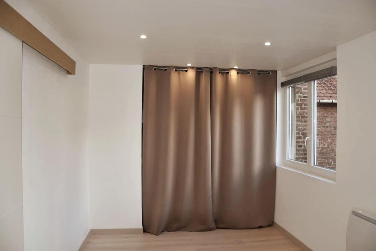 Bel appartement situé quartier Louvre-Bollaert Lens Esterno foto