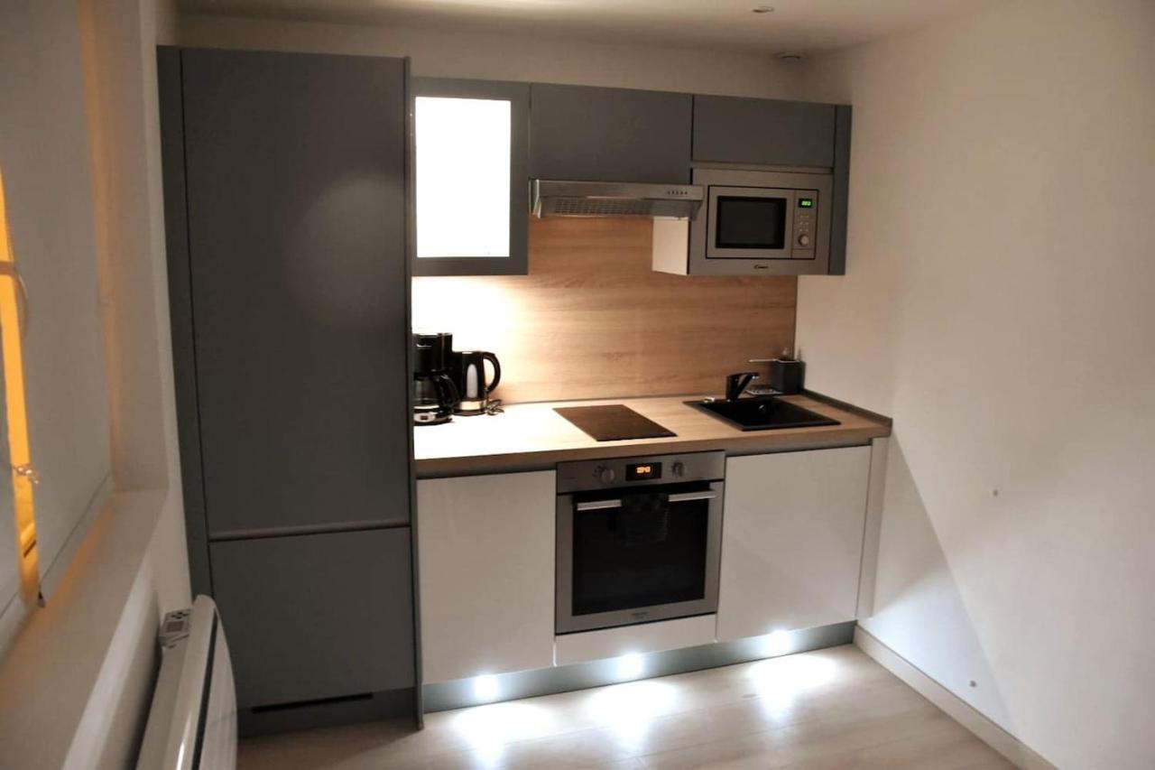Bel appartement situé quartier Louvre-Bollaert Lens Esterno foto